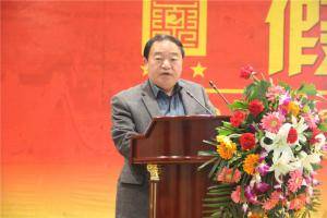 经销商代表-驻马店市佳禾农机有限公司总经理李永强发表讲话。