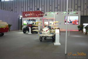 第八届中国（江苏）国际农业机械展览会现场。此图为江苏东禾机械有限公司展厅。