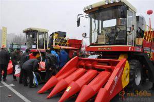 辽宁现代农机装备展示交易会：河北中农博远农业装备有限公司