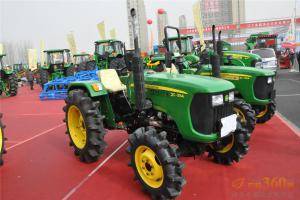 辽宁现代农机装备展示交易会：约翰迪尔（中国）投资有限公司