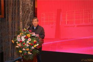 中国农机工业协会常务副会长范景龙发言。