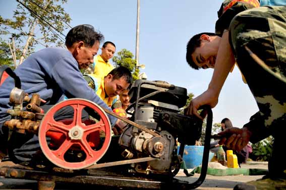 李祥斌建议:国家应抓紧培养一批农业机械化专