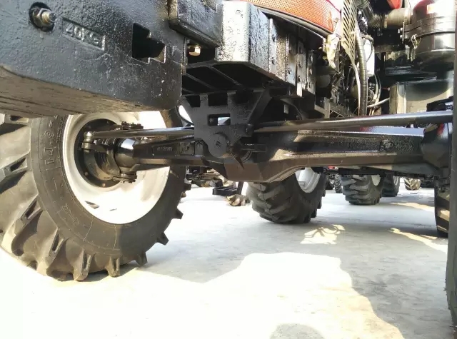 不拿出点"洪荒之力",你就不知道悍沃1504拖拉机有多惊艳?